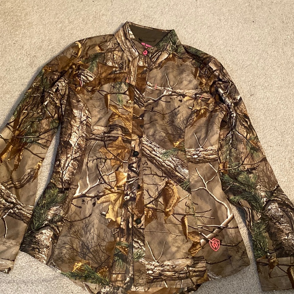 Ladies hunting top